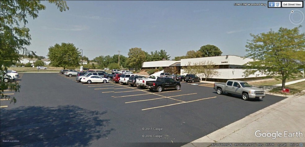 5450 Wansford Way, Rockford, IL à louer - Photo de l’immeuble – Image 2 sur 10