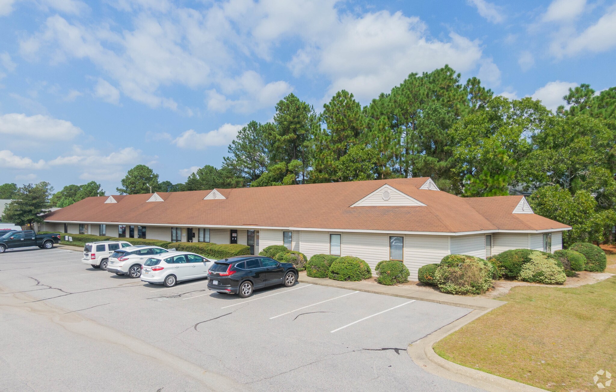 5841-5851 Ramsey St, Fayetteville, NC à vendre Photo principale– Image 1 sur 22