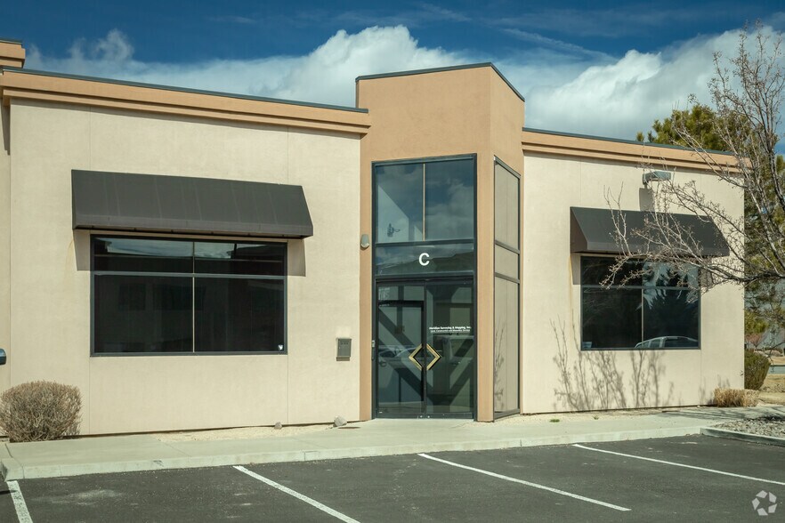 8725 Technology Way, Reno, NV à louer - Photo de l’immeuble – Image 1 sur 5