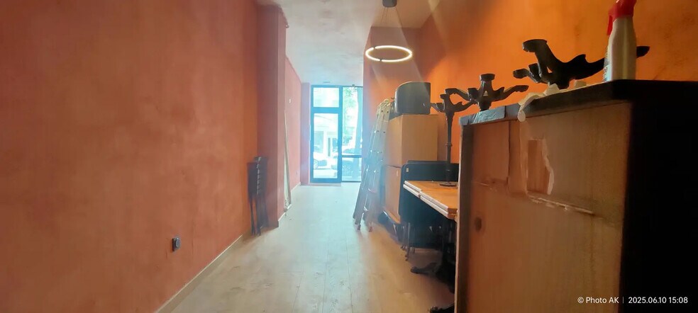 Local commercial dans Paris à louer - Photo de l’immeuble – Image 3 sur 4