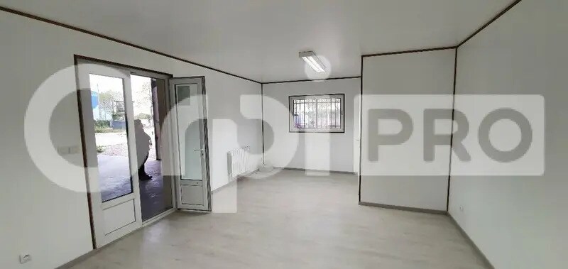 Local d'activités dans Nangis à vendre - Photo intérieure – Image 3 sur 4