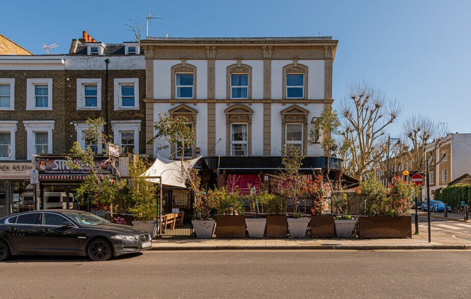 270 Caledonian Rd, Londres à louer - Photo de l’immeuble – Image 3 sur 11