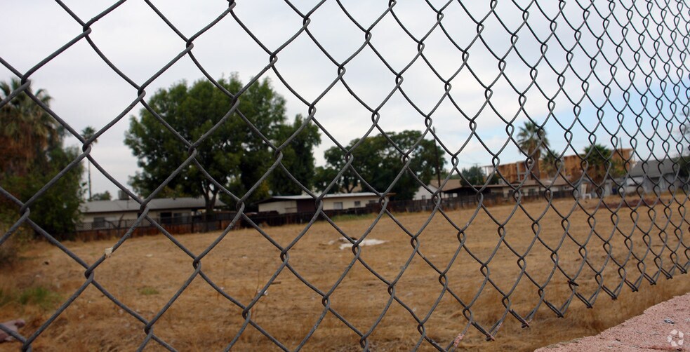 3868 Dawes St, Riverside, CA à vendre - Photo de l’immeuble – Image 3 sur 4