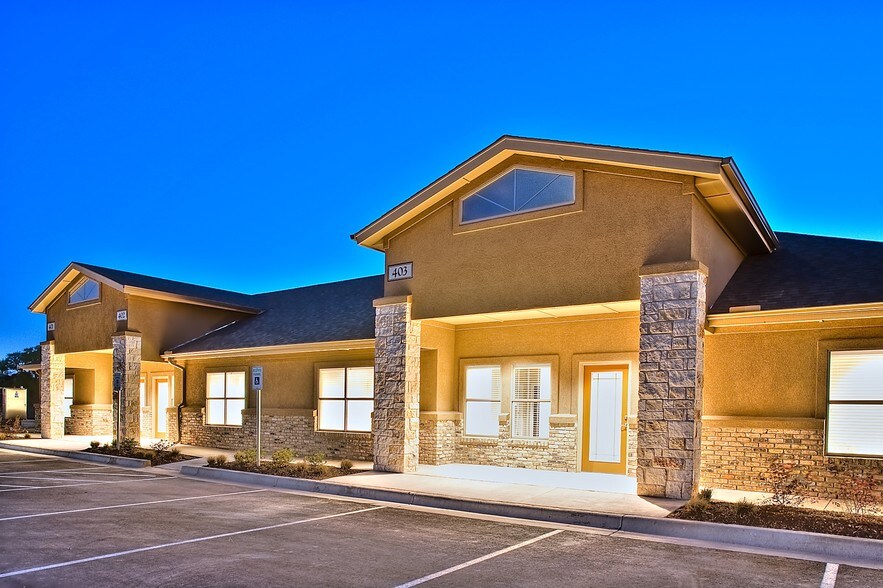 1464 E Whitestone Blvd, Cedar Park, TX à louer - Photo de l’immeuble – Image 1 sur 19