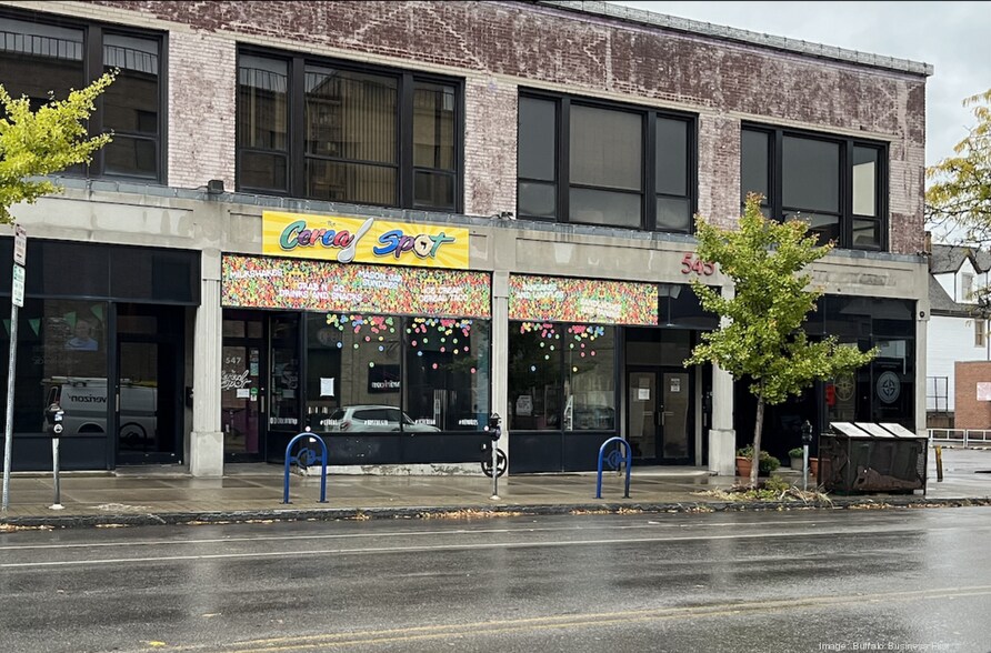 545-555 Elmwood Ave, Buffalo, NY à louer - Photo de l’immeuble – Image 1 sur 7