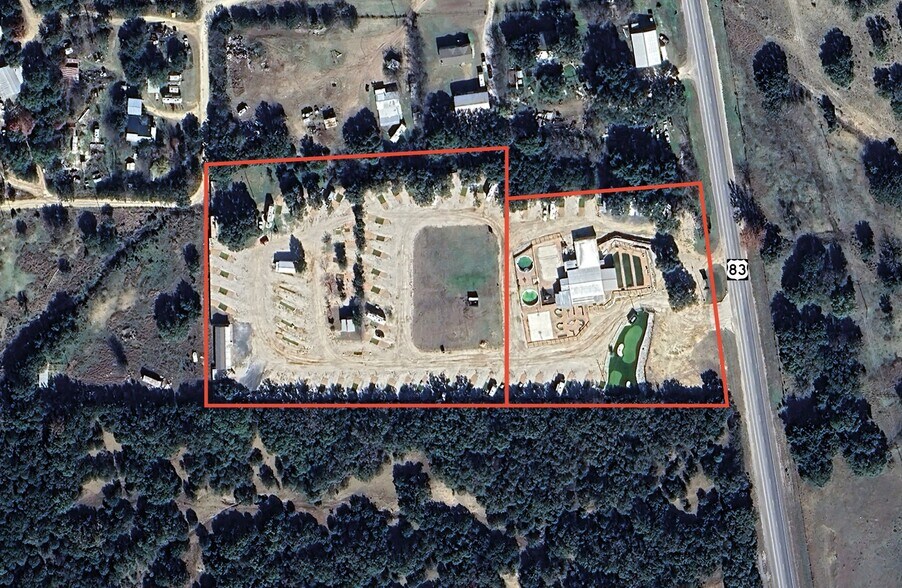 4377 S US Highway 83, Leakey, TX à vendre - Photo principale – Image 1 sur 1