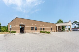 Plus de détails pour 1061 Aberdeen Rd, Laurinburg, NC - Bureau à vendre