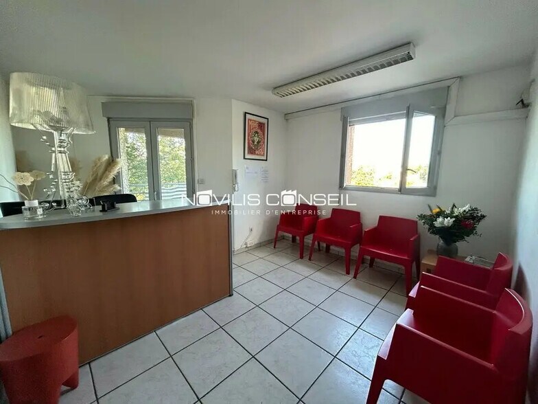 Bureau dans Tournefeuille à louer - Photo de l’immeuble – Image 2 sur 6