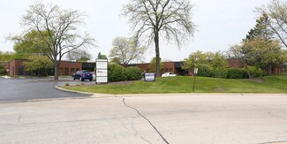 Plus de détails pour 11 W College Dr, Arlington Heights, IL - Local d'activités à louer
