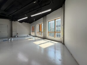 411 Meeker Ave, Brooklyn, NY à louer Photo intérieure– Image 1 sur 14