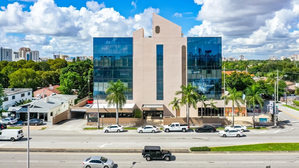 1800 SW 27th Ave, Miami, FL à vendre - Photo de l’immeuble – Image 2 sur 15