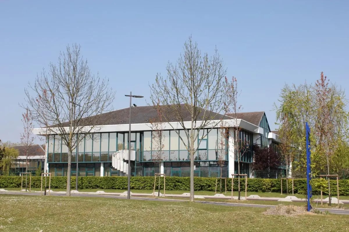 117 Avenue Des Nations, Villepinte à louer Photo de l’immeuble– Image 1 sur 7