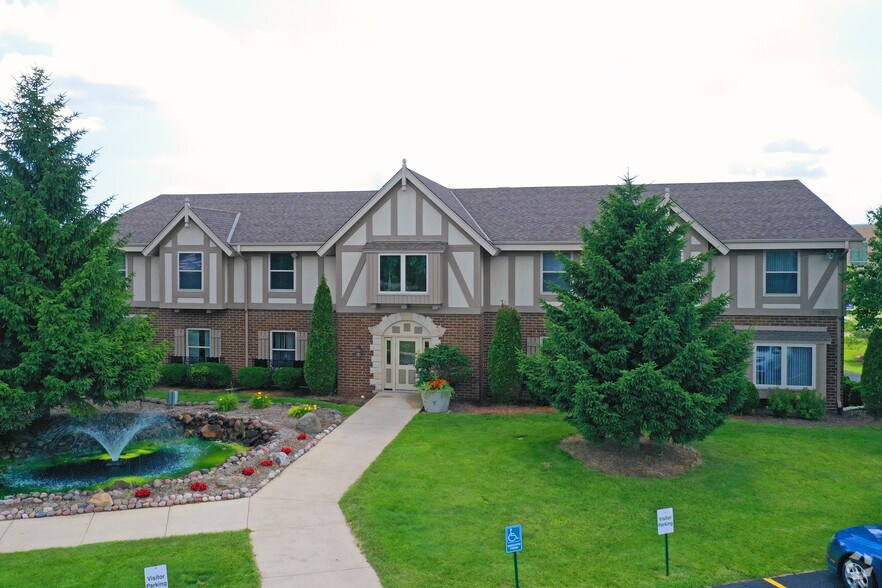 11516 N Port Washington Rd, Mequon, WI à vendre - Photo de l’immeuble – Image 3 sur 11