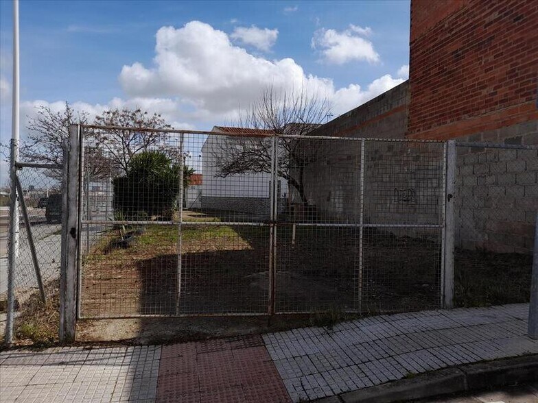 Camino Viejo de Mirandilla, Mérida, Badajoz à vendre - Photo principale – Image 1 sur 11