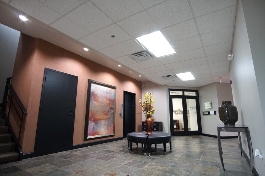 521 W Wilshire Blvd, Oklahoma City, OK à vendre - Photo intérieure – Image 2 sur 9