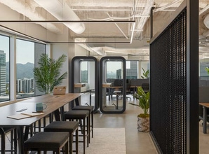 800 N Brand Blvd, Glendale, CA à louer Photo intérieure– Image 2 sur 10