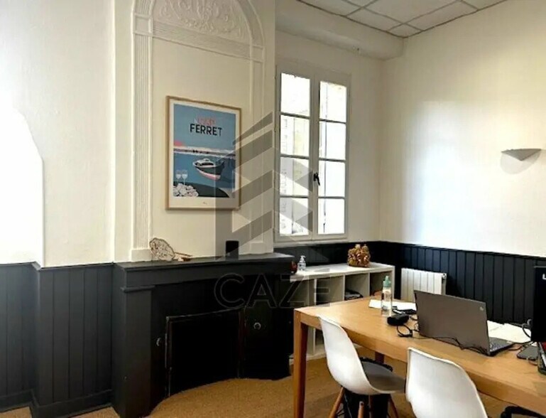 Bureau dans Pessac à vendre - Photo de l’immeuble – Image 2 sur 3