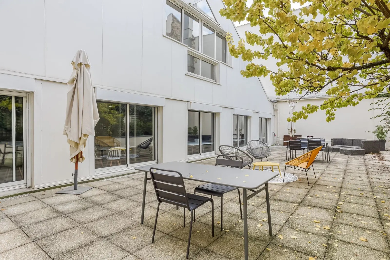 89 Rue Du Faubourg Saint-Denis, Paris à louer Photo de l’immeuble– Image 1 sur 2