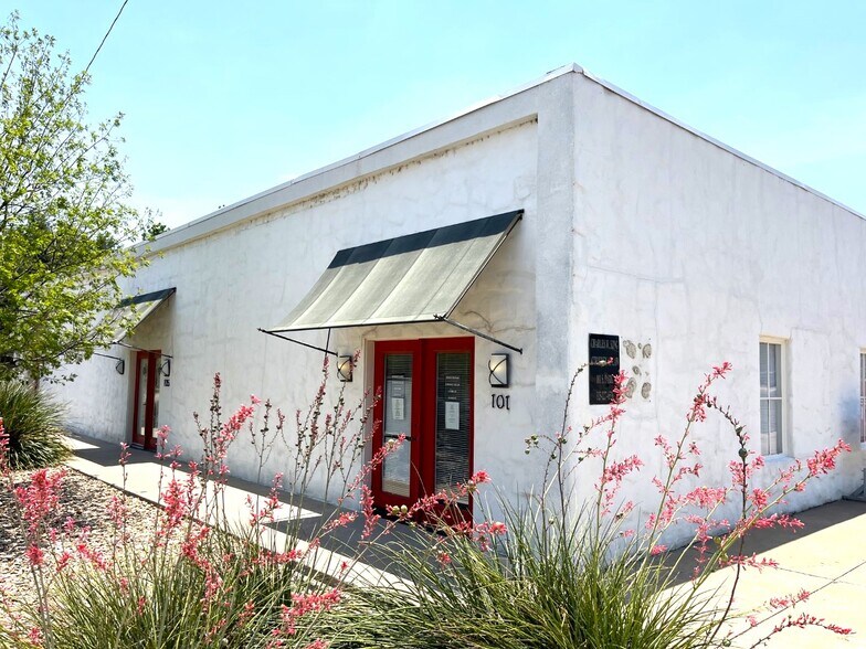 1001 W Beauregard Ave, San Angelo, TX à louer - Photo de l’immeuble – Image 2 sur 2