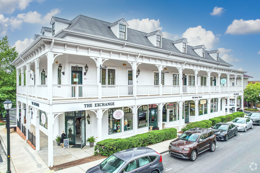 951 Market St, Fort Mill, SC à louer - Photo de l’immeuble – Image 2 sur 7