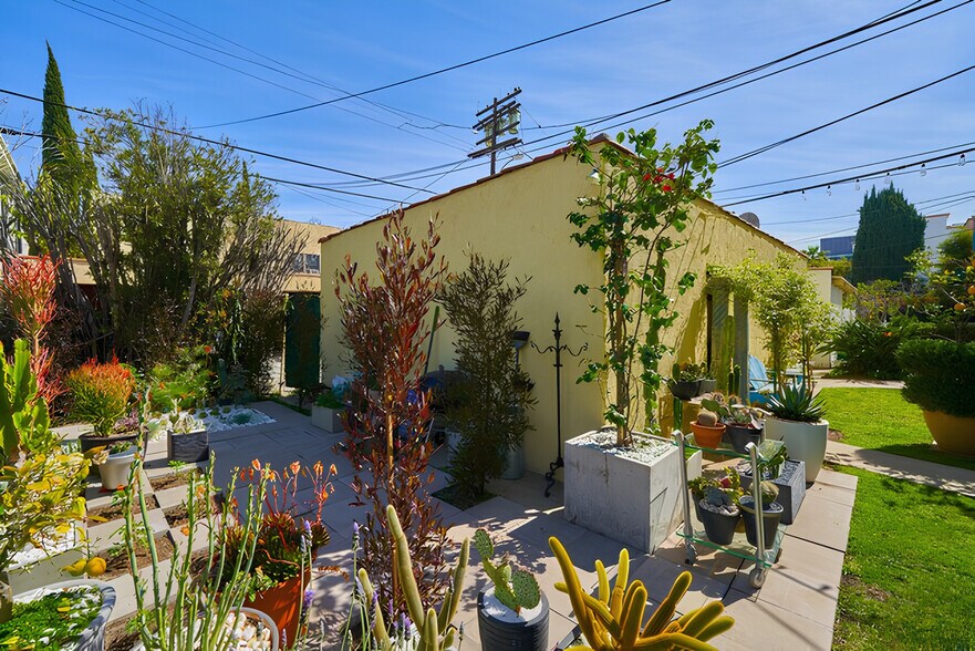 150 N La Peer Dr, Beverly Hills, CA à vendre - Photo de l’immeuble – Image 2 sur 18