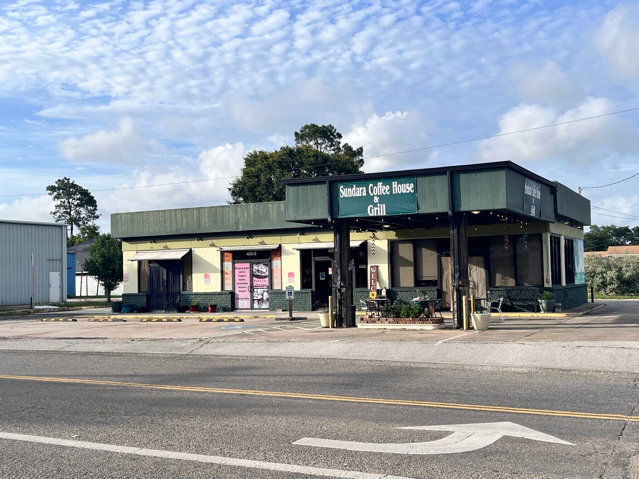 4000 Lincoln Ave, Groves, TX à vendre Photo de l’immeuble– Image 1 sur 10