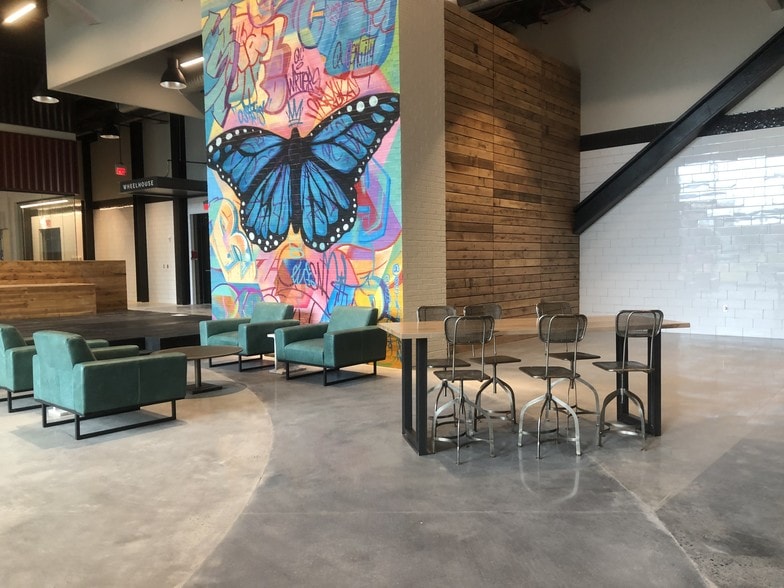 1422 S Tryon St, Charlotte, NC à louer - Photo intérieure – Image 3 sur 6