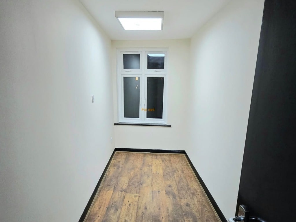 109-111 New Rd, Londres à louer Photo intérieure– Image 1 sur 3