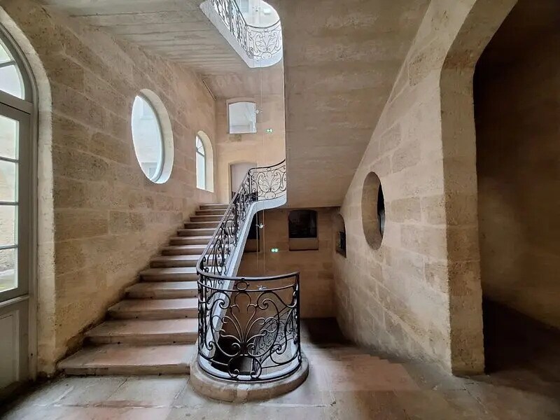 Bureau dans Bordeaux à louer Photo de l’immeuble– Image 1 sur 8