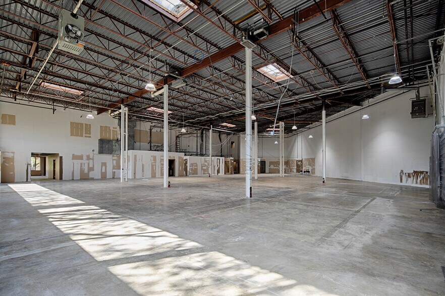 7400 Fullerton Rd, Springfield, VA à louer - Photo de l’immeuble – Image 2 sur 10