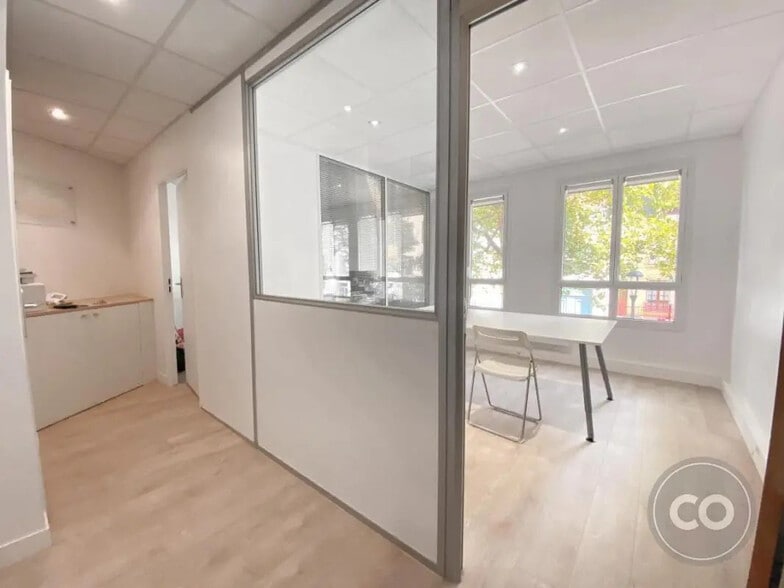 Bureau dans Boulogne-Billancourt à louer - Photo de l’immeuble – Image 3 sur 4