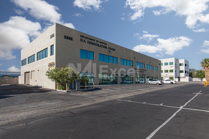 3365 Pepper Ln, Las Vegas, NV à vendre - Photo de l’immeuble – Image 2 sur 26