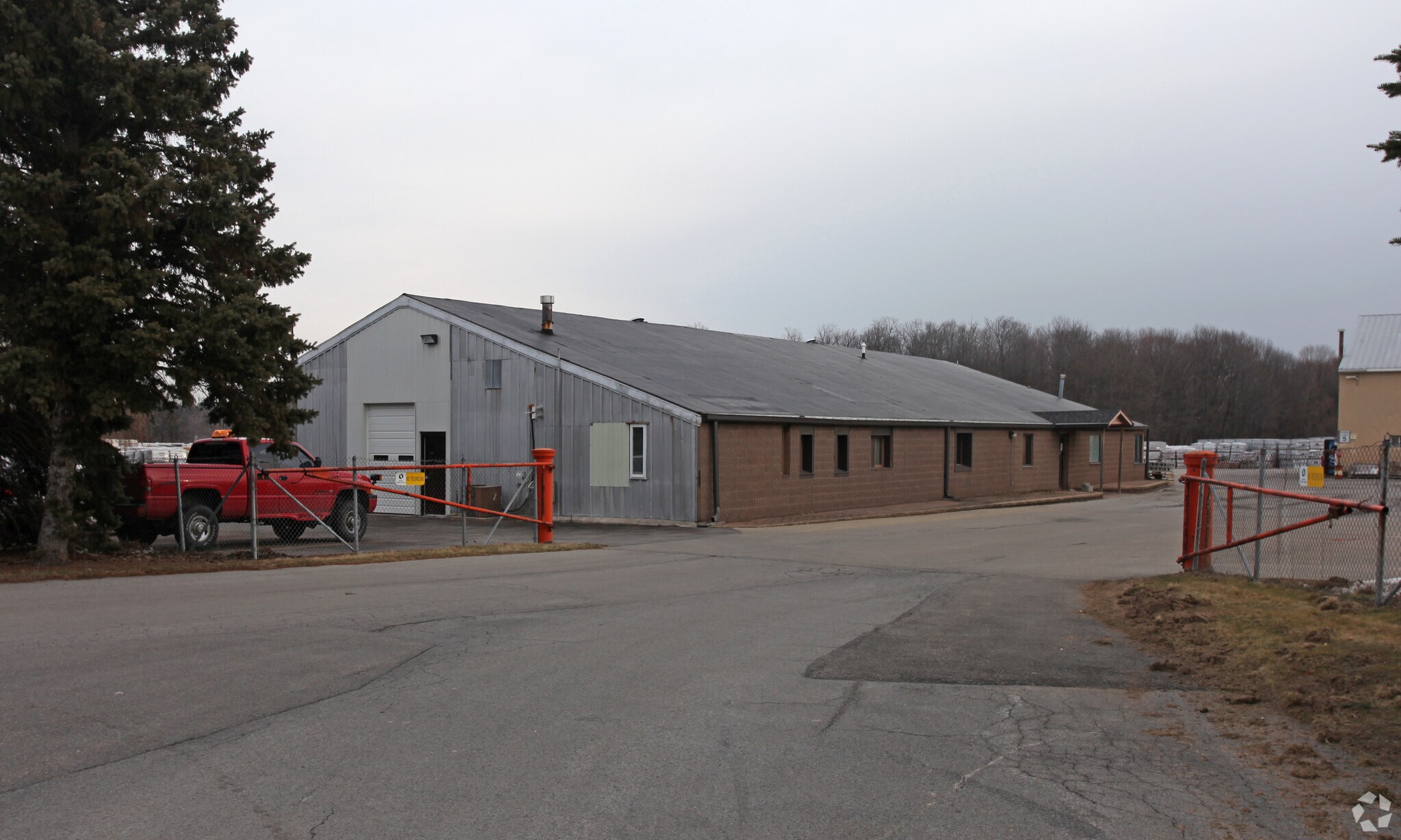 735 Wangum Rd, Victor, NY à vendre Photo principale– Image 1 sur 1