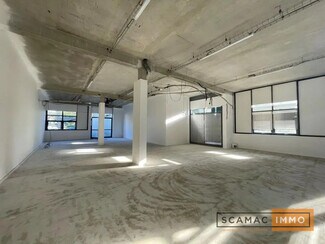 Plus de détails pour Bureau, Industriel/Logistique à louer