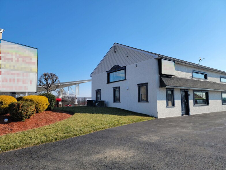 909 Bustleton Pike, Feasterville Trevose, PA à louer - Photo de l’immeuble – Image 3 sur 7