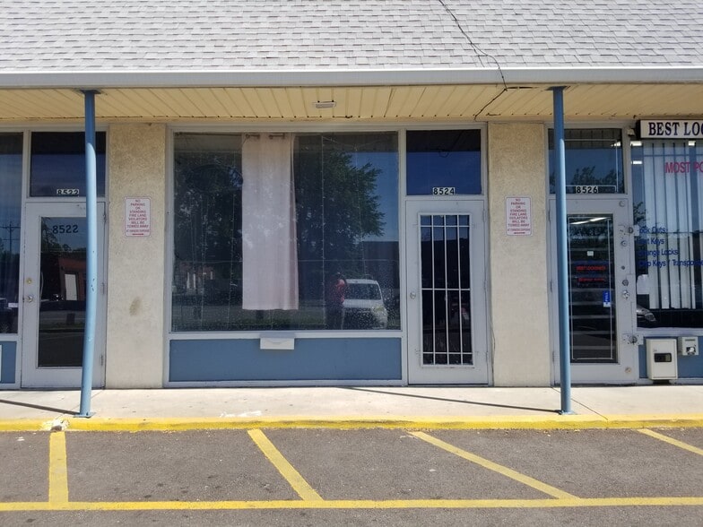 8520-8546 Edgeworth Dr, Capitol Heights, MD à louer - Photo de l’immeuble – Image 2 sur 15