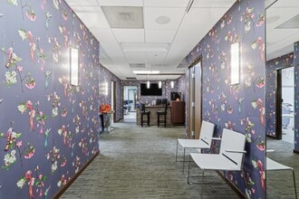 2 Pidgeon Hill Dr, Sterling, VA à louer Photo intérieure– Image 2 sur 23