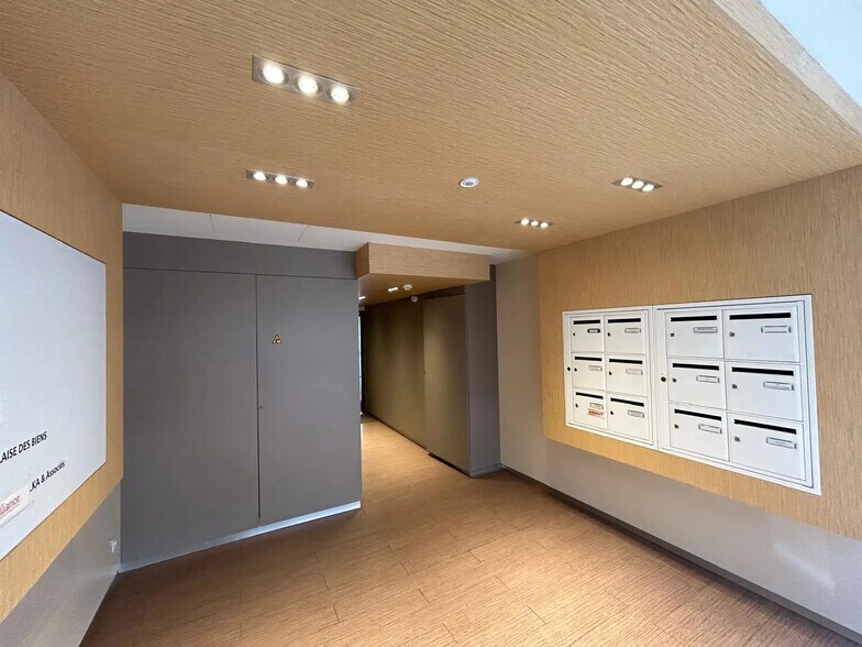 Rue Farges, Marseille à louer - Hall d’entrée – Image 2 sur 2