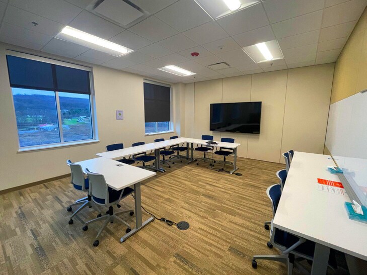 423 Fortress Blvd, Morgantown, WV à louer - Photo intérieure – Image 3 sur 9