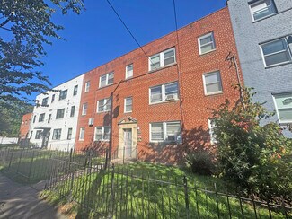 Plus de détails pour 1818 Q St SE, Washington, DC - Logement à vendre