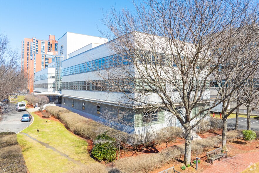 784 Memorial Dr, Cambridge, MA à louer - Photo principale – Image 1 sur 5