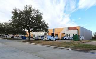 Plus de détails pour 2425 McIver Ln, Carrollton, TX - Industriel/Logistique à louer