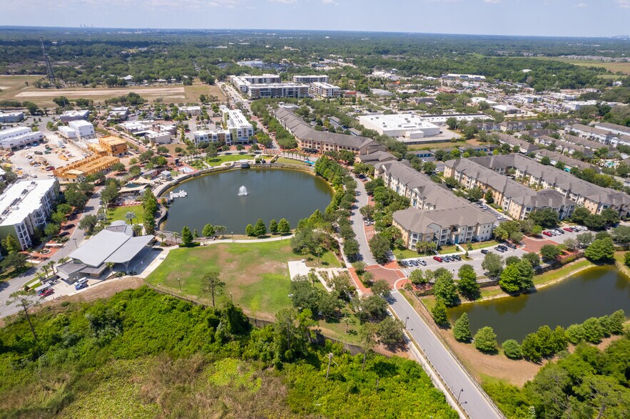 Oviedo Blvd, Oviedo, FL à vendre - Photo de l’immeuble – Image 2 sur 24