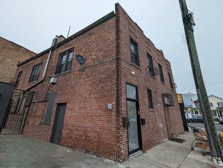 593 Ocean Ave, Jersey City, NJ à vendre - Photo de l’immeuble – Image 3 sur 17
