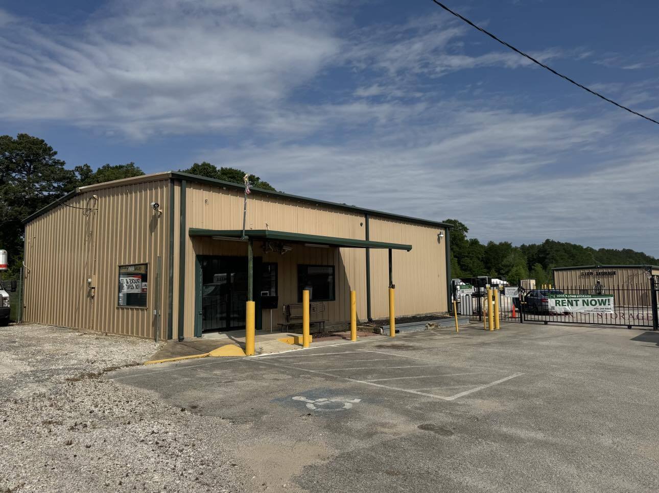 17111 Highway 242, Conroe, TX à louer Photo de l’immeuble– Image 1 sur 27