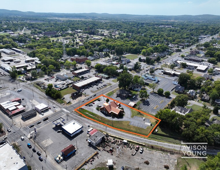 225 W Main St, Lebanon, TN à vendre - Photo de l’immeuble – Image 3 sur 7