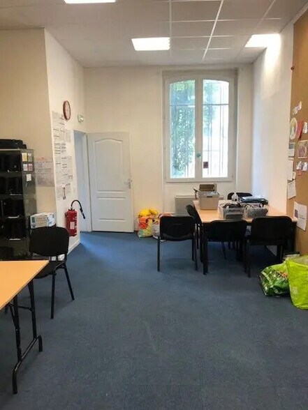 Bureau dans Orléans à vendre - Photo de l’immeuble – Image 3 sur 5