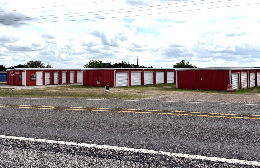 2699 N FM 56, Glen Rose, TX à vendre - Photo principale – Image 1 sur 3