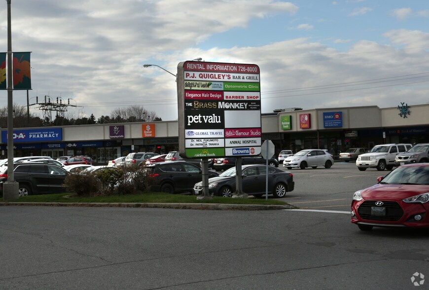 250 Greenbank Rd, Ottawa, ON à louer - Photo de l’immeuble – Image 3 sur 8