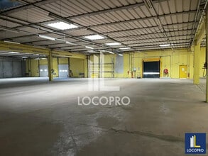 Industriel/Logistique dans Aubagne à louer Photo intérieure– Image 1 sur 8